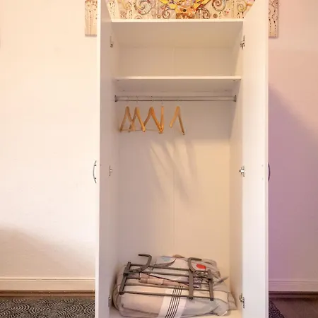 Superior 3 Rooms, 4-8 Guests, Modern, Full Equipped Daire