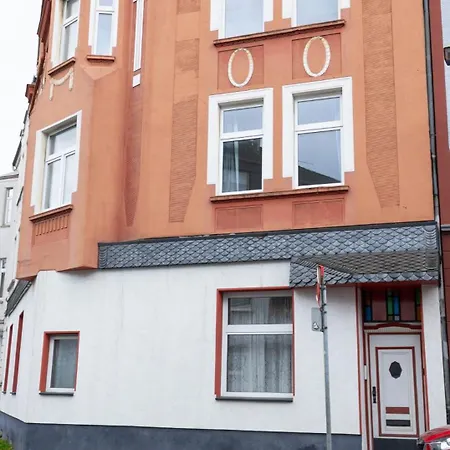Superior 3 Rooms, 4-8 Guests, Modern, Full Equipped